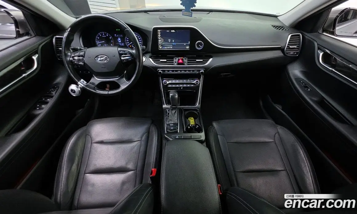 Hyundai Grandeur 2017 3.0 автомат (гидро), фото 10