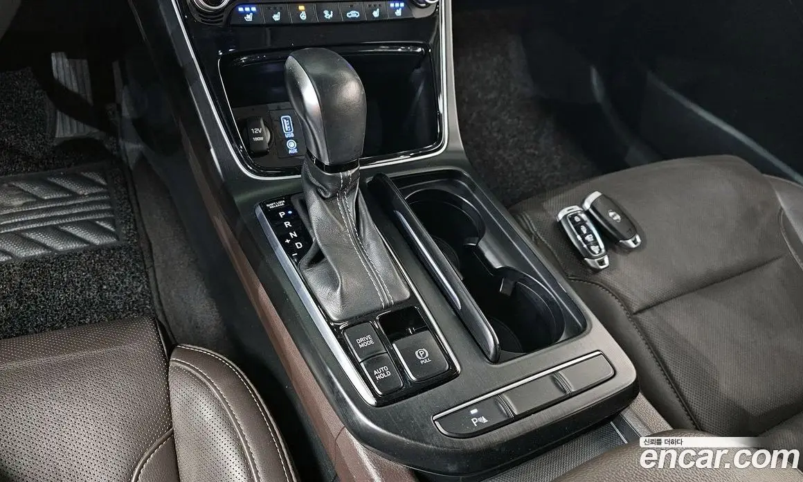 Hyundai Grandeur 2017 2.4 автомат (гидро), фото 12