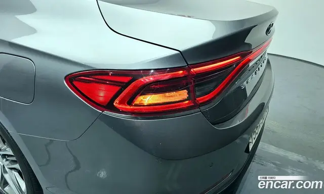 Hyundai Grandeur 2017 2.4 автомат (гидро), миниатюра 9