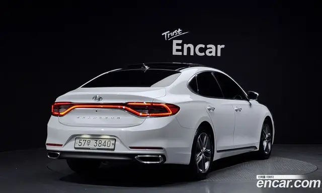 Hyundai Grandeur 2018 2.4 автомат (гидро), миниатюра 2