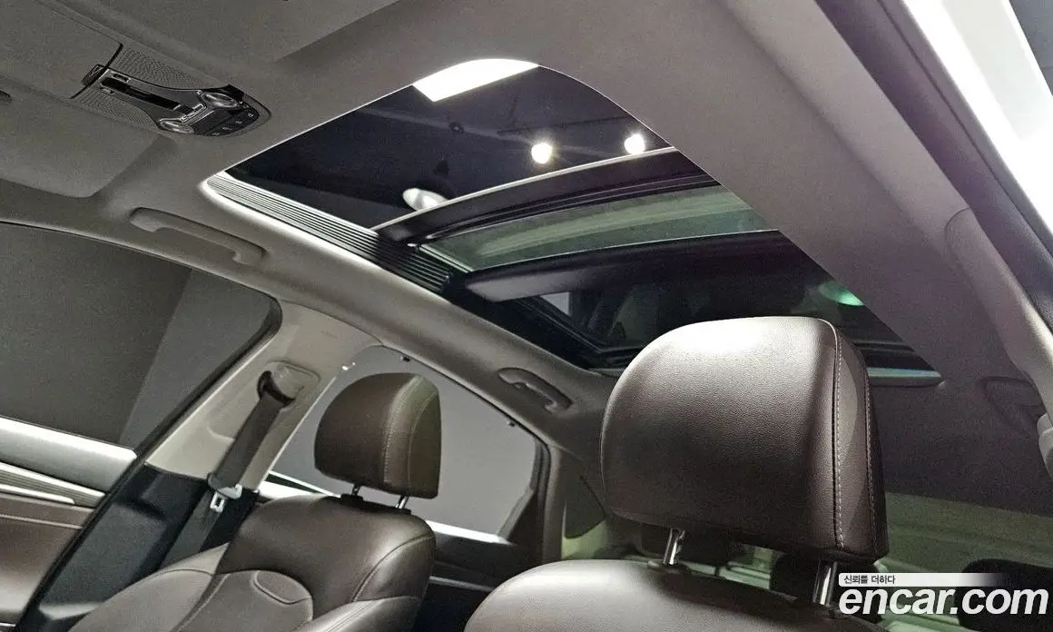 Hyundai Grandeur 2018 2.4 автомат (гидро), фото 17