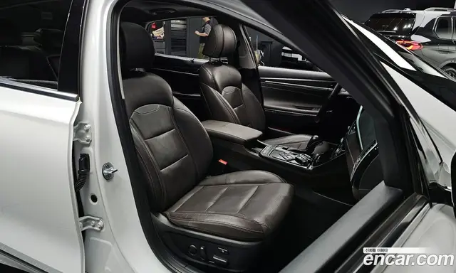 Hyundai Grandeur 2018 2.4 автомат (гидро), миниатюра 10