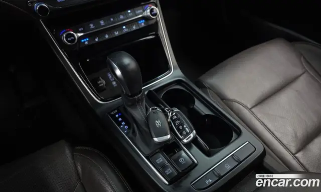Hyundai Grandeur 2018 2.4 автомат (гидро), миниатюра 12