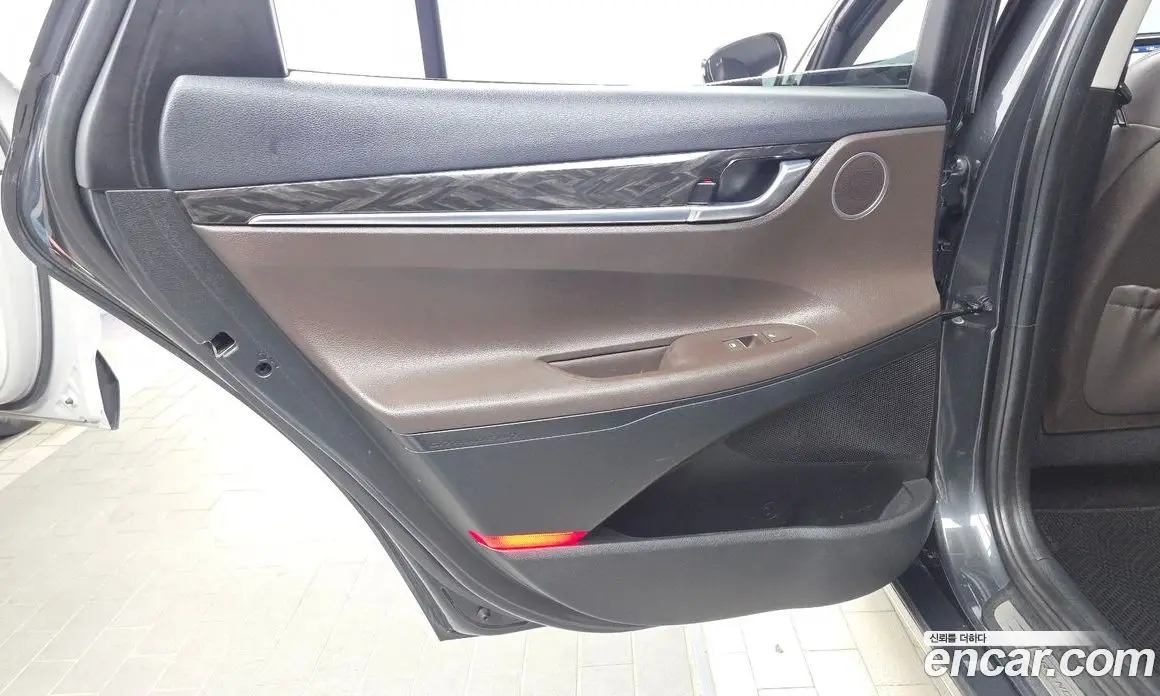 Hyundai Grandeur 2018 2.4 автомат (гидро), фото 15