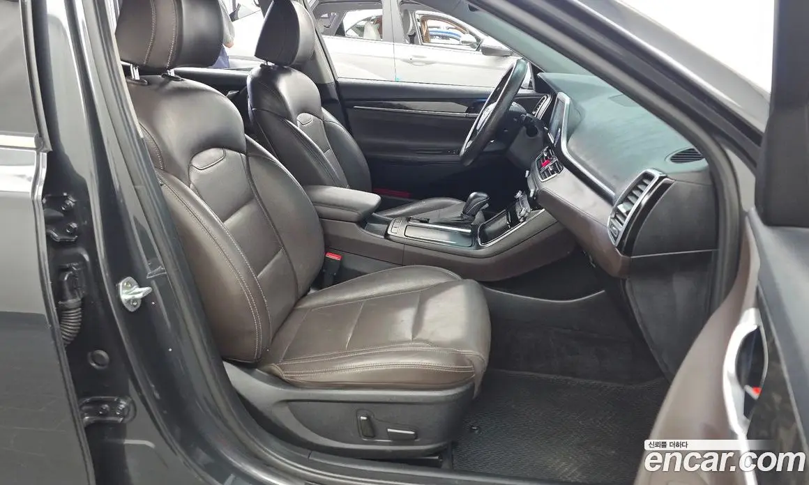 Hyundai Grandeur 2018 2.4 автомат (гидро), фото 17