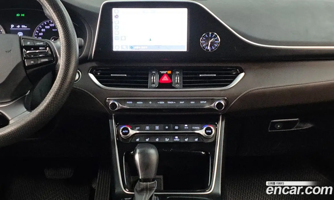 Hyundai Grandeur 2018 2.4 автомат (гидро), фото 20