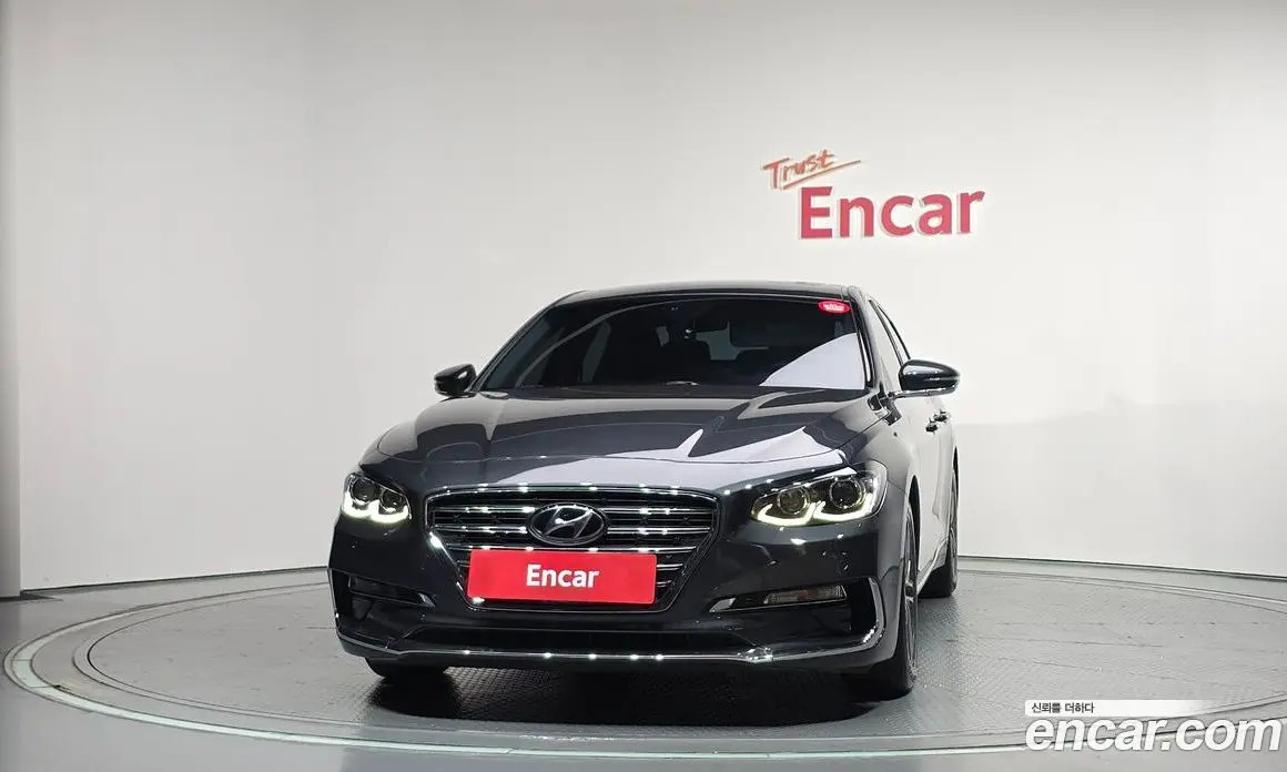 Hyundai Grandeur 2018 2.4 автомат (гидро), фото 3
