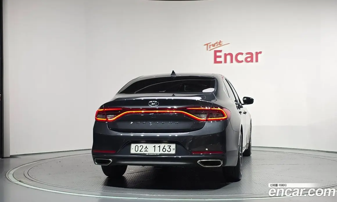 Hyundai Grandeur 2018 2.4 автомат (гидро), фото 4