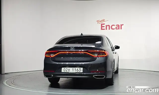 Hyundai Grandeur 2018 2.4 автомат (гидро), миниатюра 4