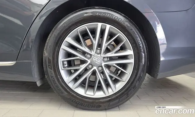 Hyundai Grandeur 2018 2.4 автомат (гидро), миниатюра 5