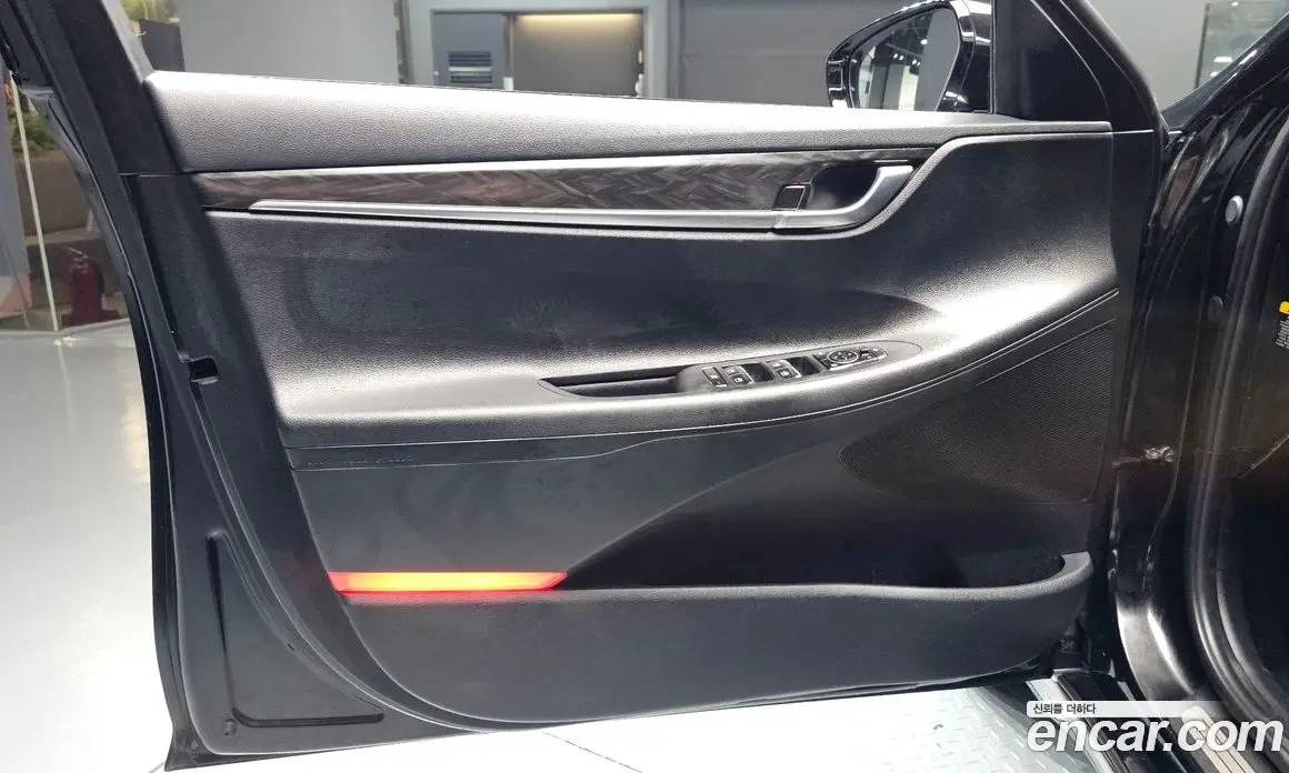 Hyundai Grandeur 2018 3.0 автомат (гидро), фото 14