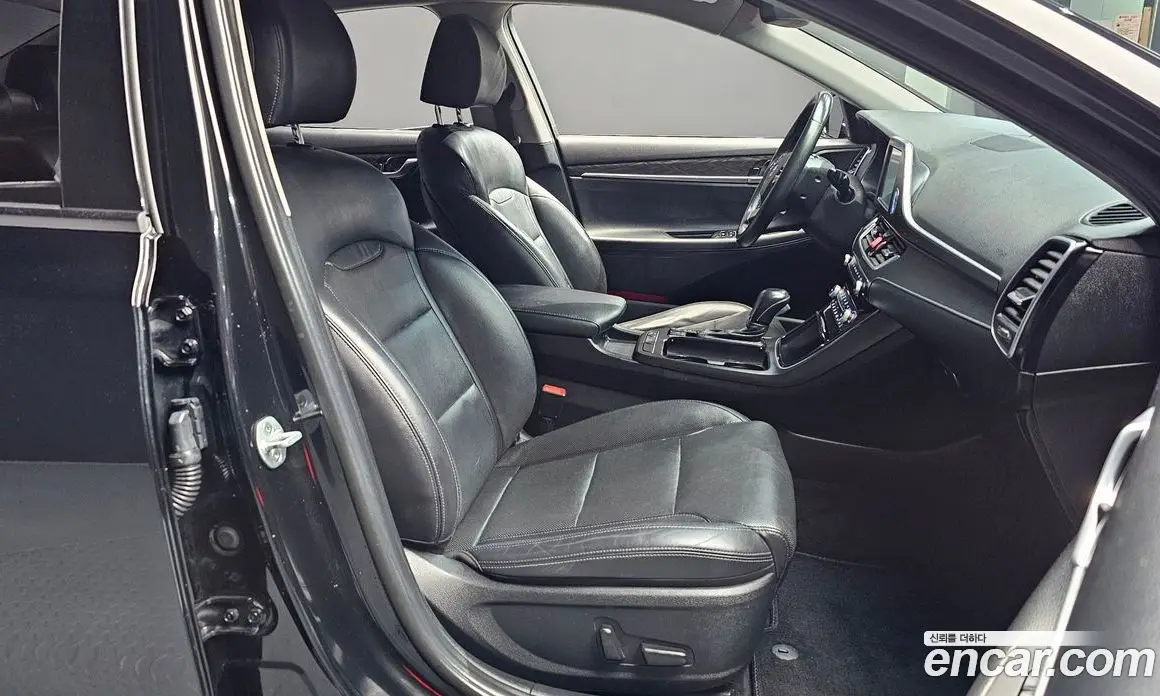 Hyundai Grandeur 2018 3.0 автомат (гидро), фото 16