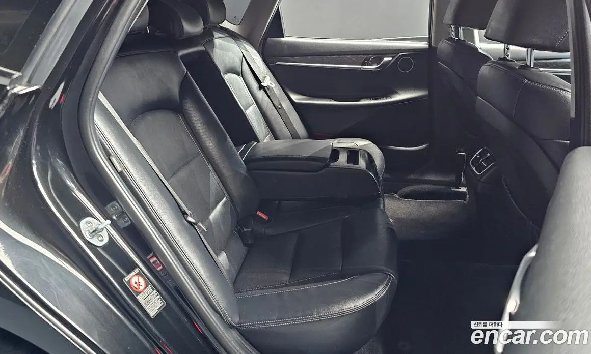 Hyundai Grandeur 2018 3.0 автомат (гидро), фото 17