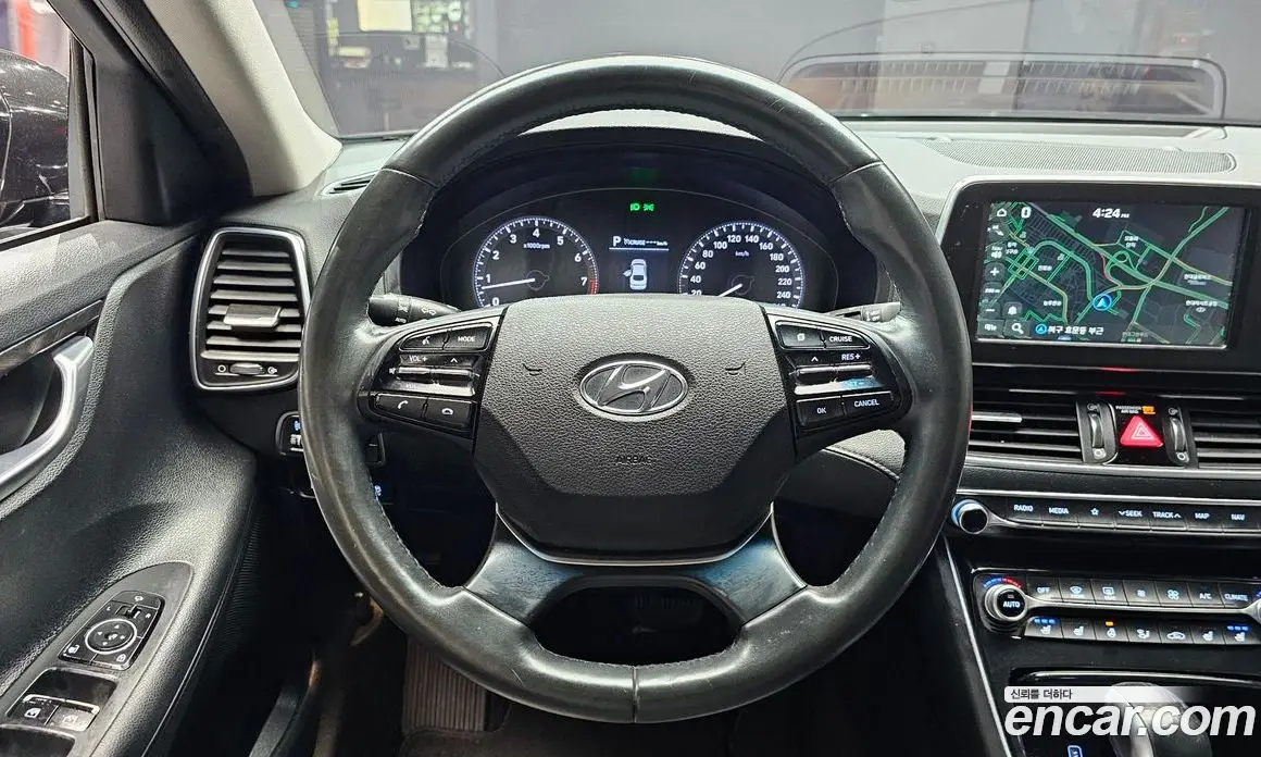 Hyundai Grandeur 2018 3.0 автомат (гидро), фото 19