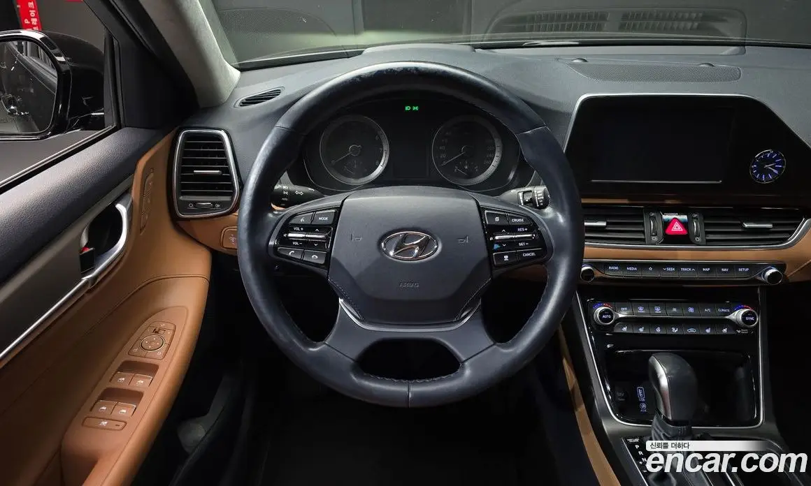 Hyundai Grandeur 2018 2.4 автомат (гидро), фото 19