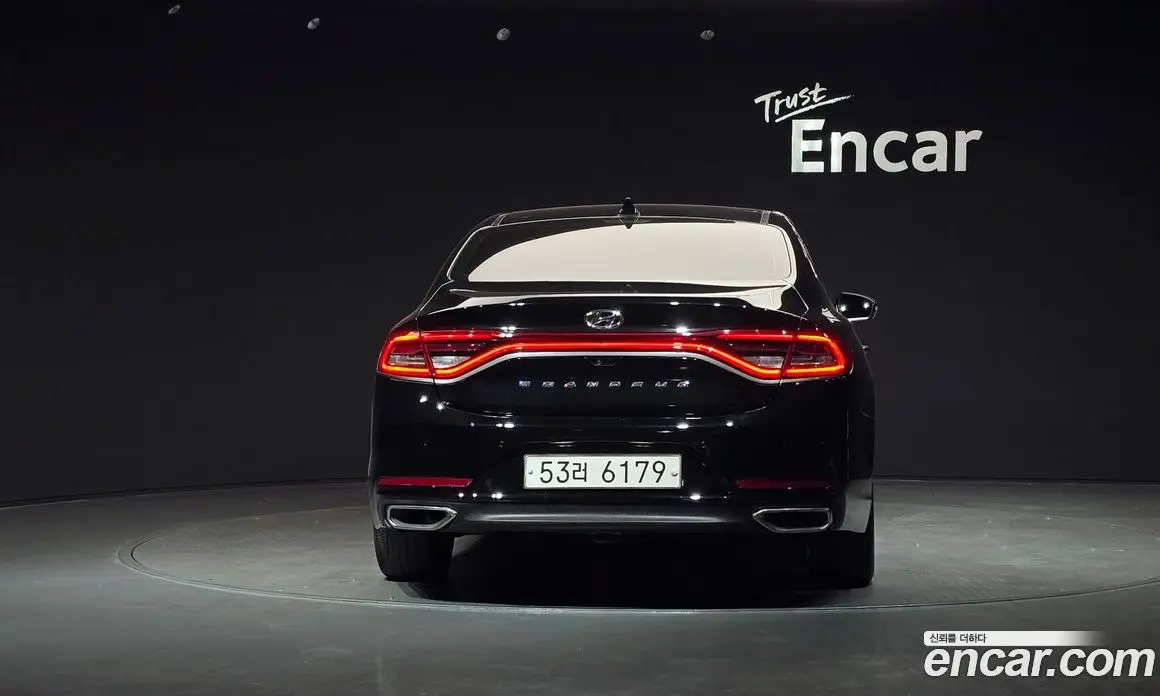 Hyundai Grandeur 2018 2.4 автомат (гидро), фото 4