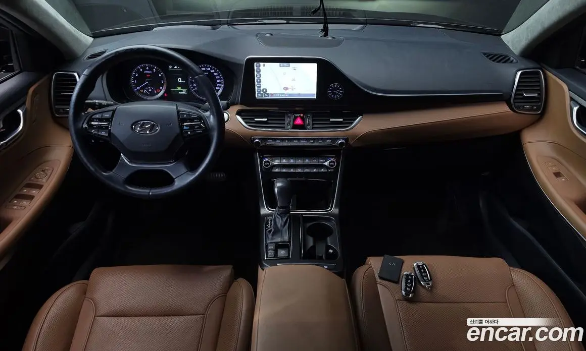 Hyundai Grandeur 2018 2.4 автомат (гидро), фото 10