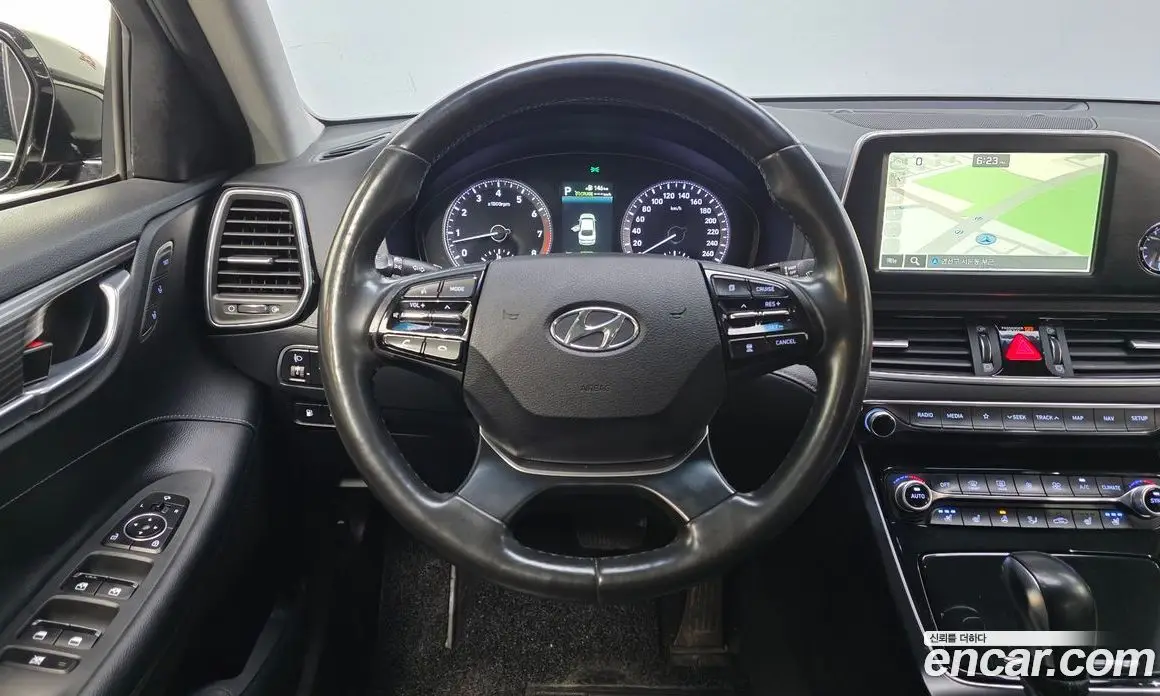 Hyundai Grandeur 2018 3.0 автомат (гидро), фото 13