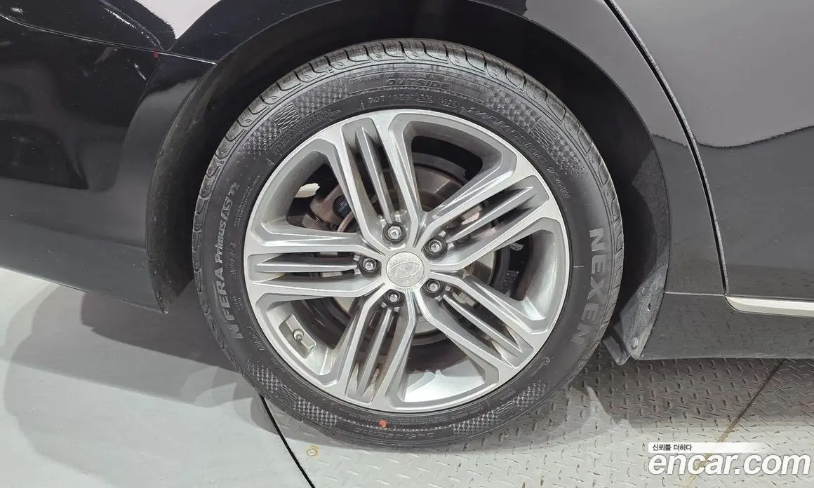 Hyundai Grandeur 2018 3.0 автомат (гидро), фото 5
