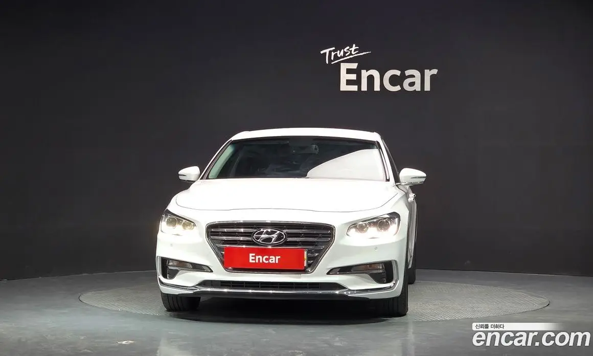 Hyundai Grandeur 2018 3.0 автомат (гидро), фото 3 Hyundai Grandeur 2018 3.0 автомат (гидро), фото 3