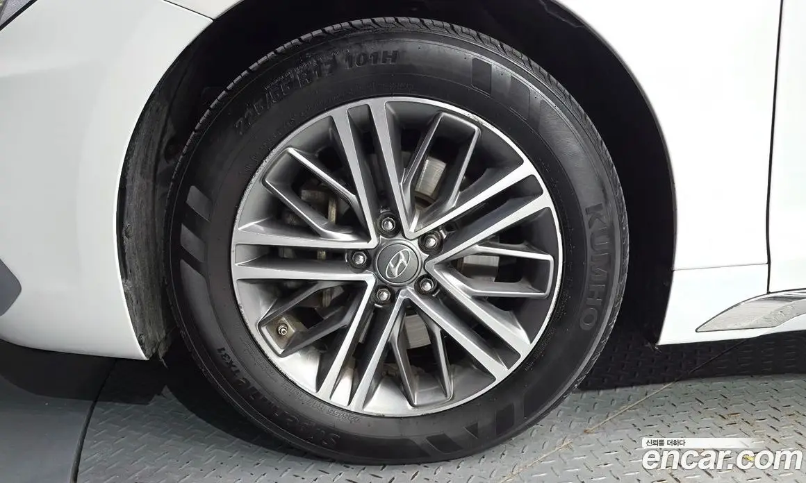 Hyundai Grandeur 2018 3.0 автомат (гидро), фото 5 Hyundai Grandeur 2018 3.0 автомат (гидро), фото 5