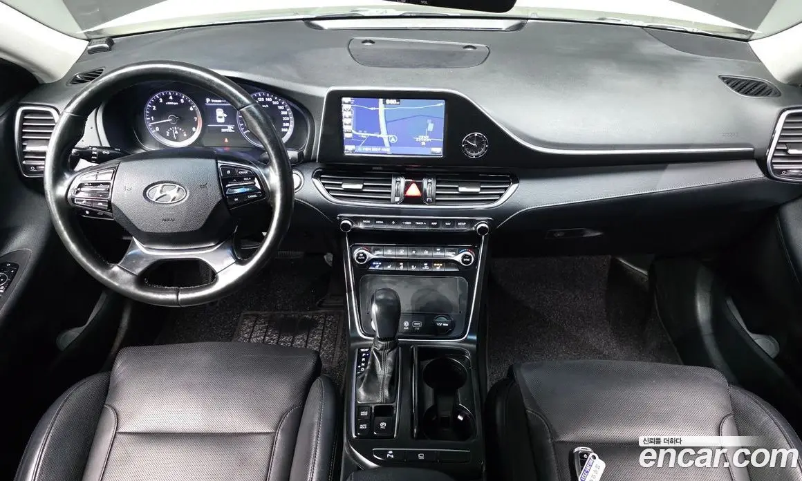 Hyundai Grandeur 2018 3.0 автомат (гидро), фото 7 Hyundai Grandeur 2018 3.0 автомат (гидро), фото 7