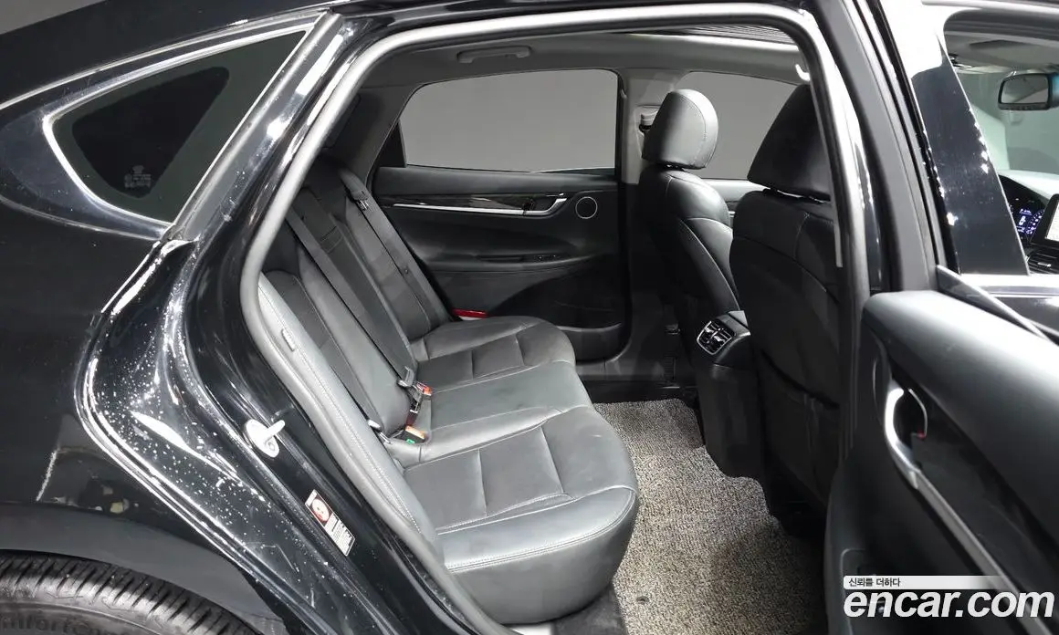 Hyundai Grandeur 2018 2.4 автомат (гидро), фото 12 Hyundai Grandeur 2018 2.4 автомат (гидро), фото 12