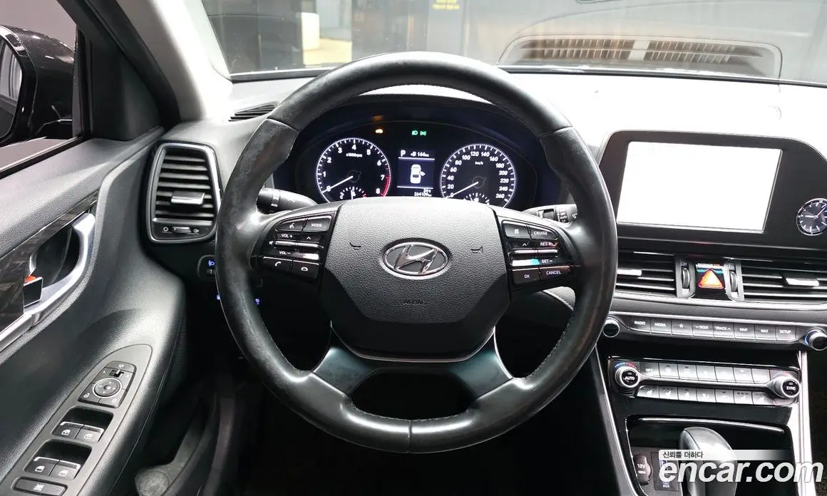 Hyundai Grandeur 2018 2.4 автомат (гидро), фото 13 Hyundai Grandeur 2018 2.4 автомат (гидро), фото 13