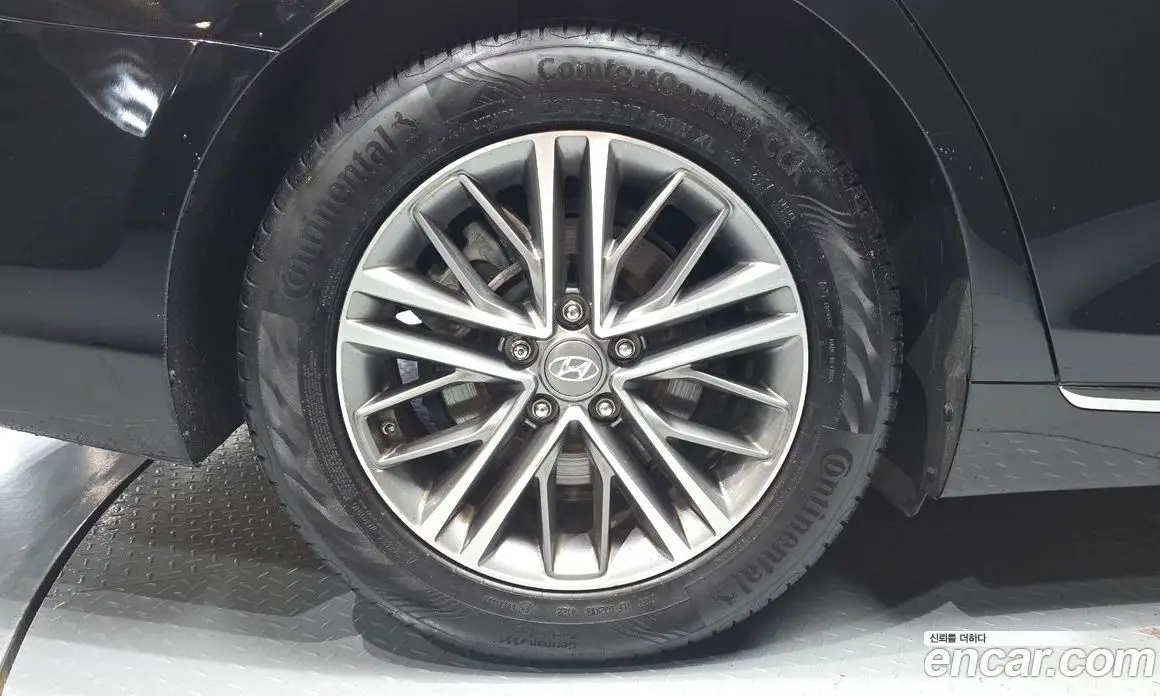 Hyundai Grandeur 2018 2.4 автомат (гидро), фото 5 Hyundai Grandeur 2018 2.4 автомат (гидро), фото 5
