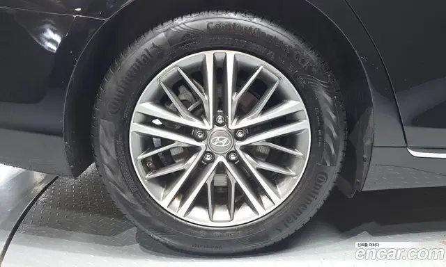 Hyundai Grandeur 2018 2.4 автомат (гидро), миниатюра 5 Hyundai Grandeur 2018 2.4 автомат (гидро), миниатюра 5