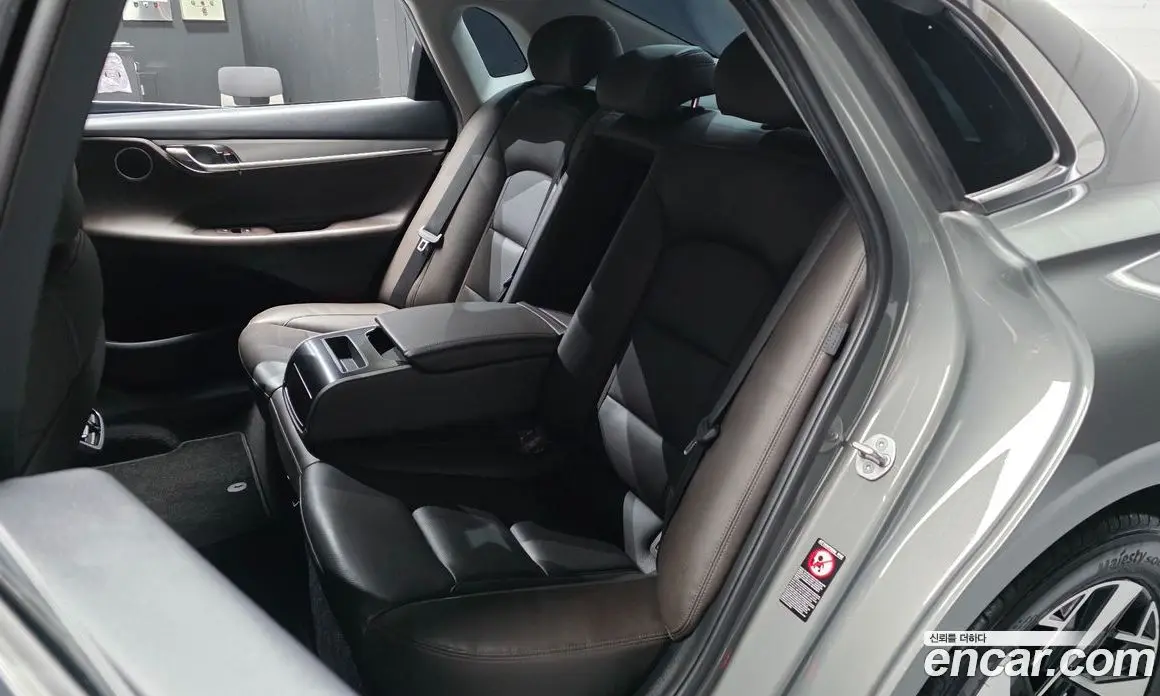 Hyundai Grandeur 2022 2.4 автомат (гидро), фото 18
