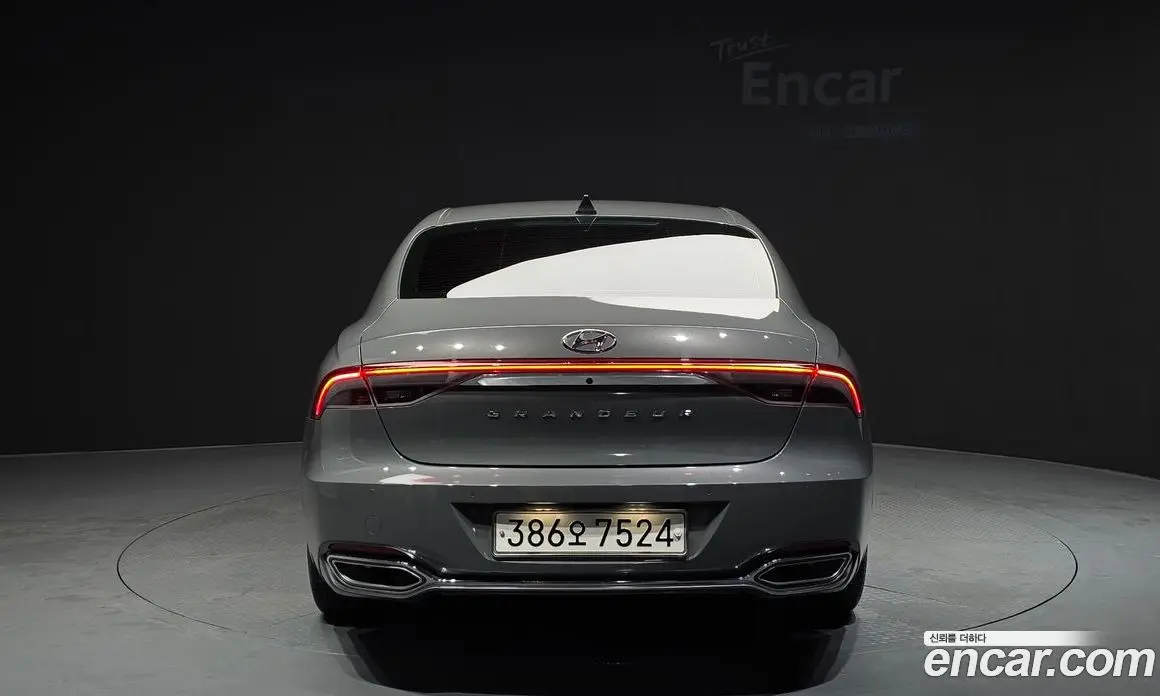 Hyundai Grandeur 2022 2.4 автомат (гидро), фото 4