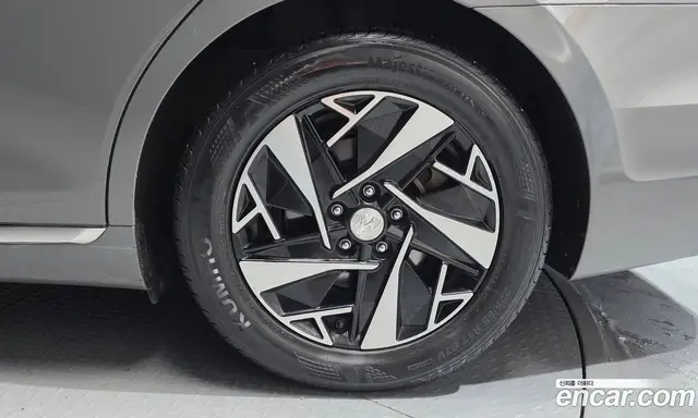 Hyundai Grandeur 2022 2.4 автомат (гидро), миниатюра 7