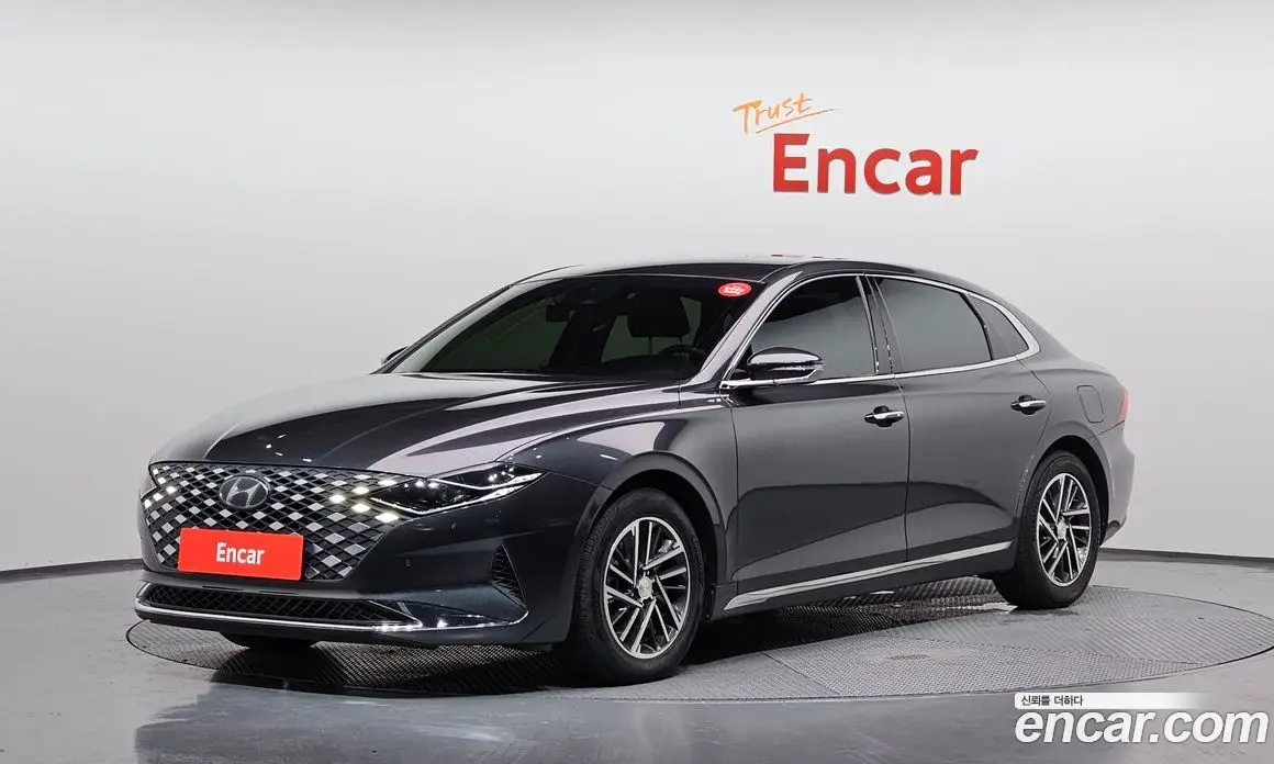 Hyundai Grandeur 2022 2.5 автомат (гидро), фото 1 Hyundai Grandeur 2022 2.5 автомат (гидро), фото 1