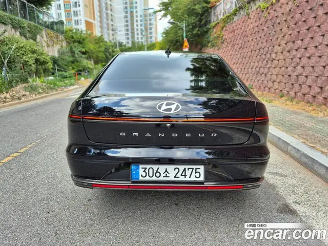 Hyundai Grandeur 2024 2.5 автомат (гидро), миниатюра 4