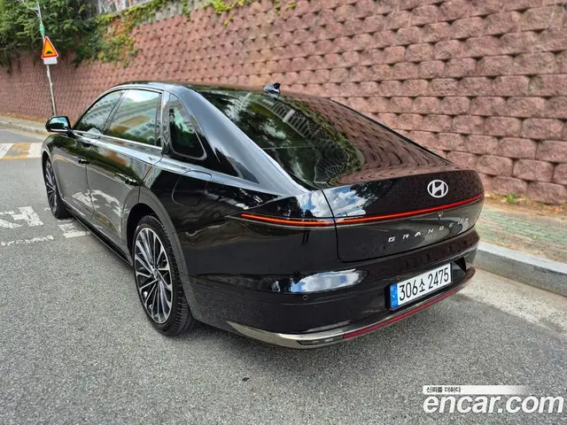 Hyundai Grandeur 2024 2.5 автомат (гидро), миниатюра 5