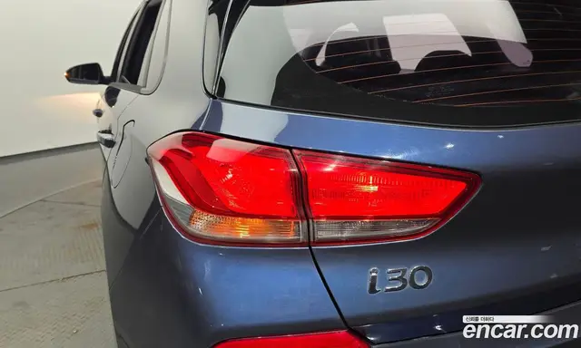Hyundai i30 2018 1.4 автомат (гидро), миниатюра 9