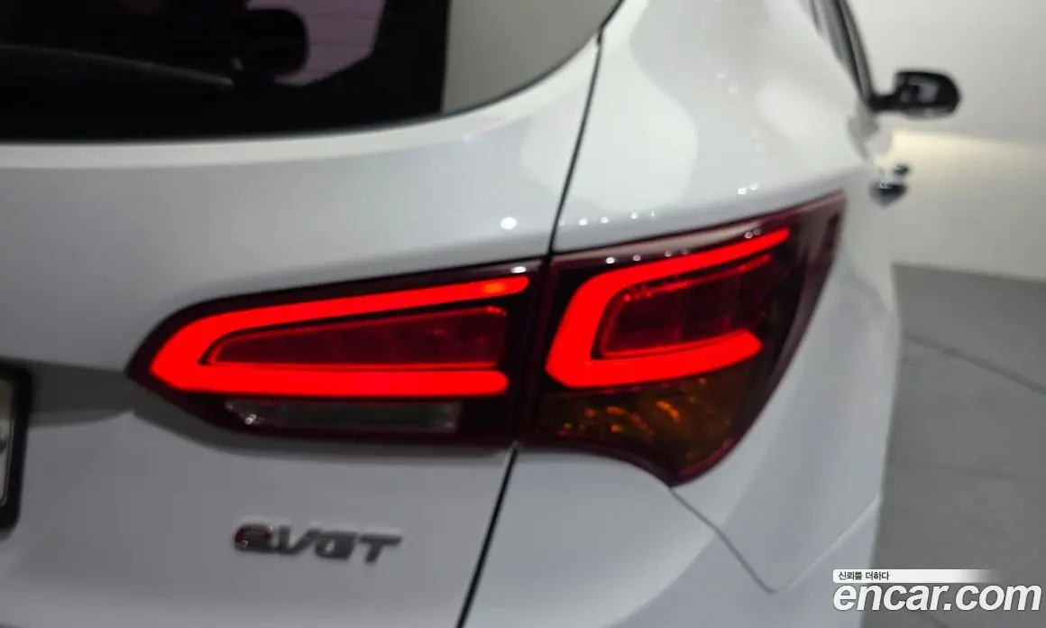 Hyundai Santa Fe 2017 2.0 автомат (гидро), фото 9