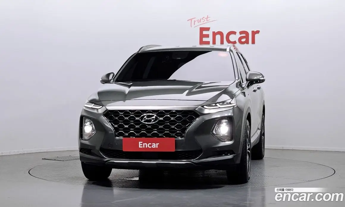 Hyundai Santa Fe 2018 2.0 автомат (гидро), фото 3