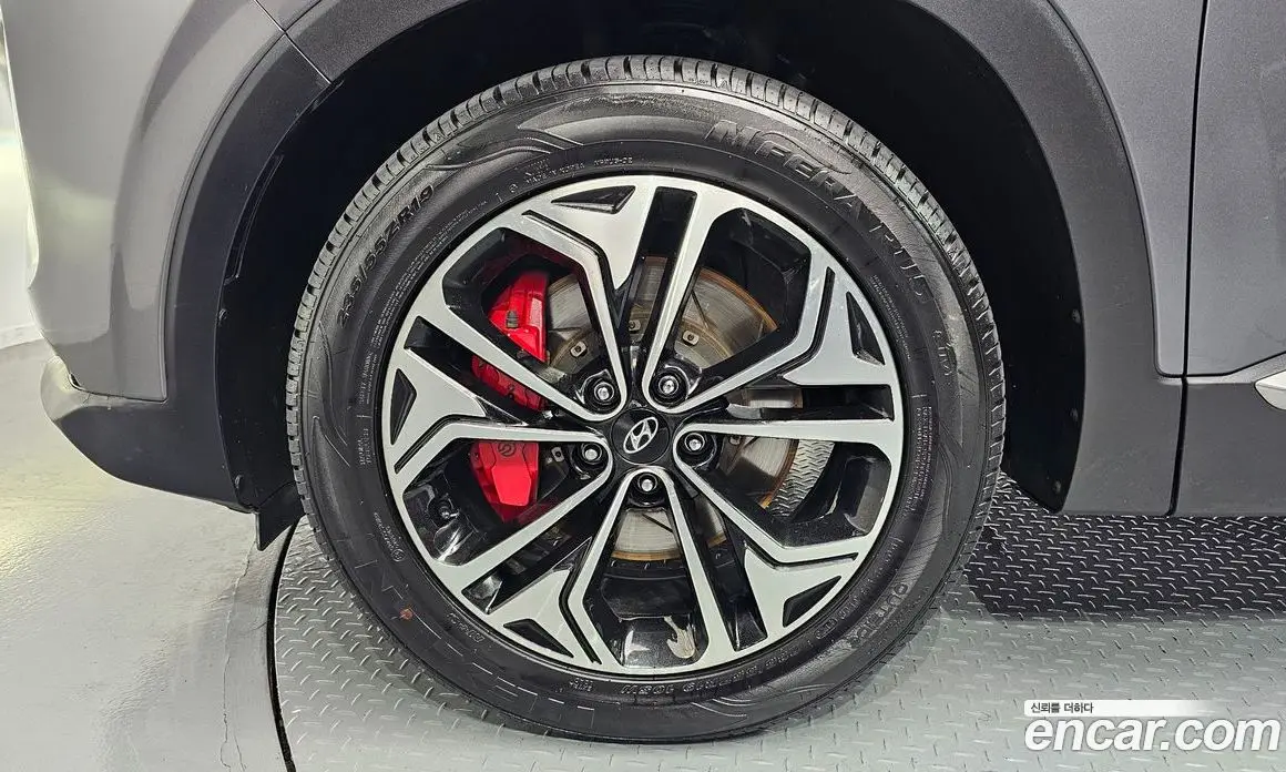 Hyundai Santa Fe 2018 2.0 автомат (гидро), фото 5