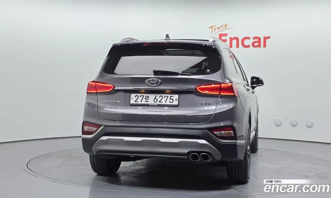 Hyundai Santa Fe 2018 2.0 автомат (гидро), фото 4 Hyundai Santa Fe 2018 2.0 автомат (гидро), фото 4