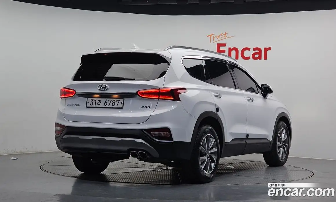 Hyundai Santa Fe 2018 2.0 автомат (гидро), фото 2 Hyundai Santa Fe 2018 2.0 автомат (гидро), фото 2