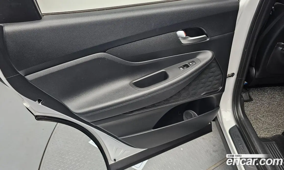 Hyundai Santa Fe 2018 2.0 автомат (гидро), фото 15 Hyundai Santa Fe 2018 2.0 автомат (гидро), фото 15