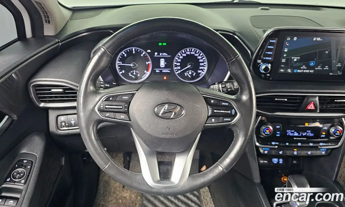 Hyundai Santa Fe 2018 2.0 автомат (гидро), фото 18 Hyundai Santa Fe 2018 2.0 автомат (гидро), фото 18