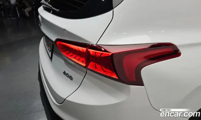 Hyundai Santa Fe 2018 2.0 автомат (гидро), миниатюра 9 Hyundai Santa Fe 2018 2.0 автомат (гидро), миниатюра 9