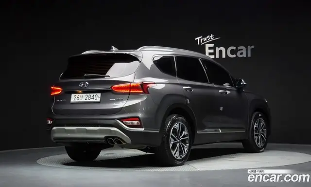 Hyundai Santa Fe 2018 2.0 автомат (гидро), миниатюра 2