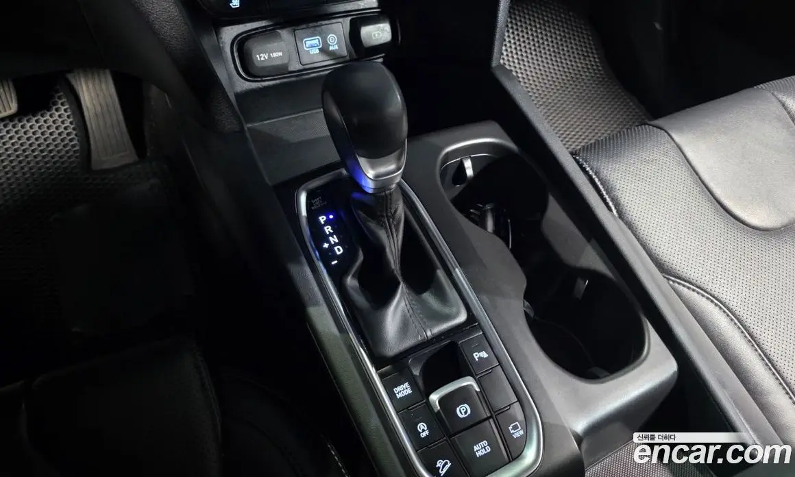 Hyundai Santa Fe 2018 2.0 автомат (гидро), фото 9