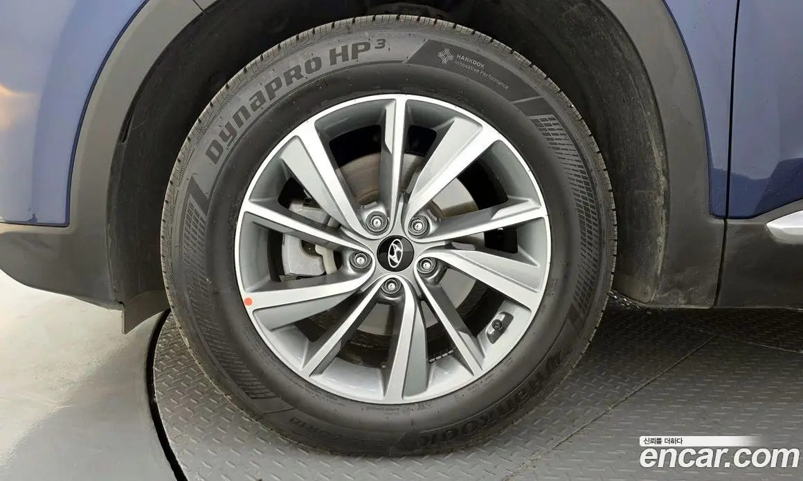 Hyundai Santa Fe 2019 2.0 автомат (гидро), фото 5 Hyundai Santa Fe 2019 2.0 автомат (гидро), фото 5
