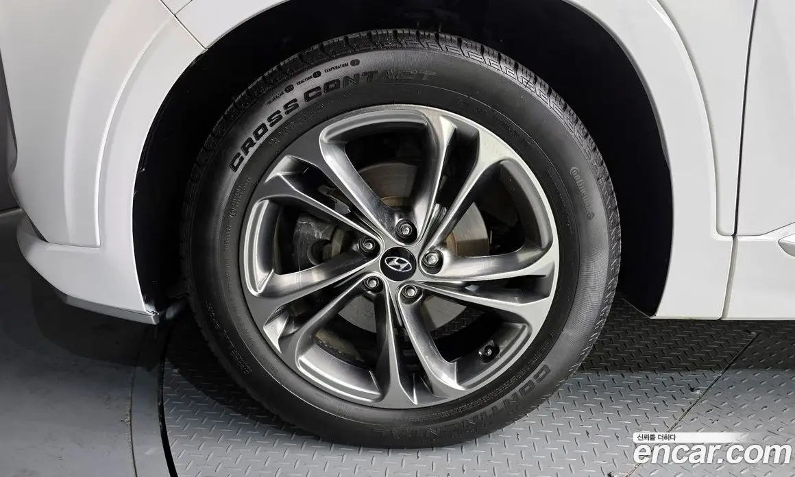 Hyundai Santa Fe 2019 2.0 автомат (гидро), фото 5 Hyundai Santa Fe 2019 2.0 автомат (гидро), фото 5
