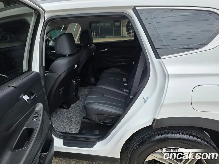 Hyundai Santa Fe 2022 2.5 автомат (гидро), фото 14